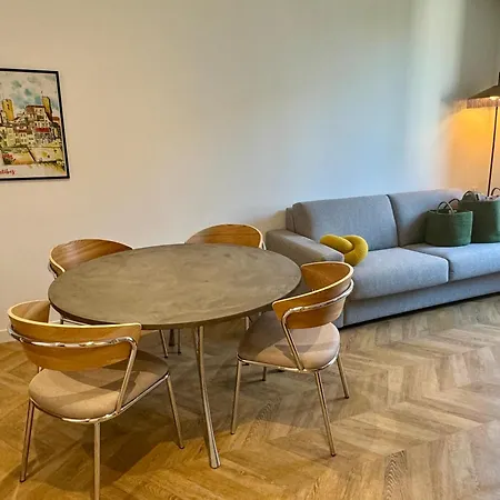 Retro Dans Le Centre Apartmán